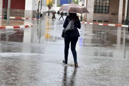 نشرة إنذارية.. أمطار قوية وأحيانا رعدية بعدد من المدن المغربية
