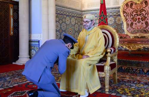 جلالة الملك يعين ولي العهد  الأمير مولاي الحسن منسقا لمكاتب ومصالح القيادة العامة للقوات المسلحة الملكية