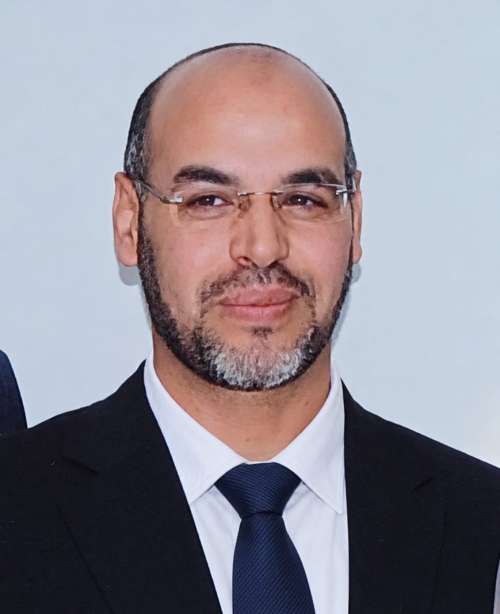 بعد ثلاثة عقود في التعليم..مدرس يفتح جرح المدرسة: فنلندا  تتقدم ونظل نحن نراوح ذات المكان؟